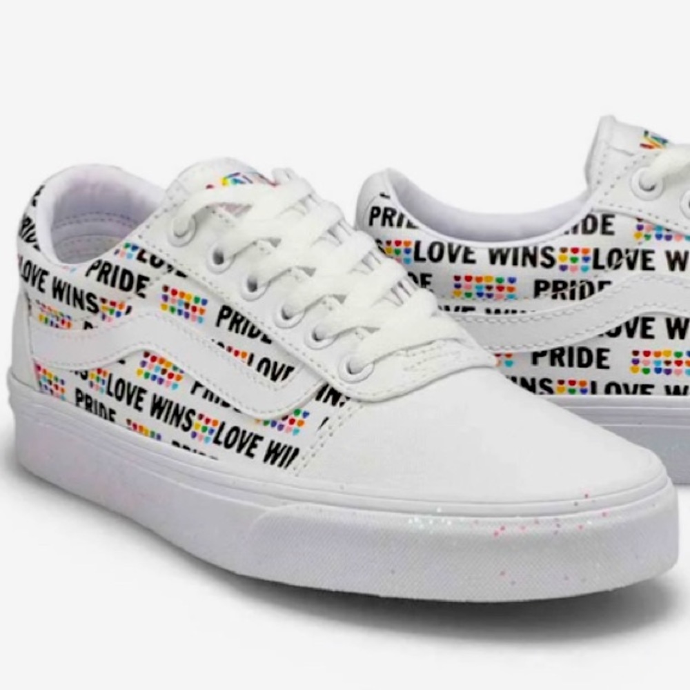 VANS WARD LBTQ PRIDE SNEAKERS